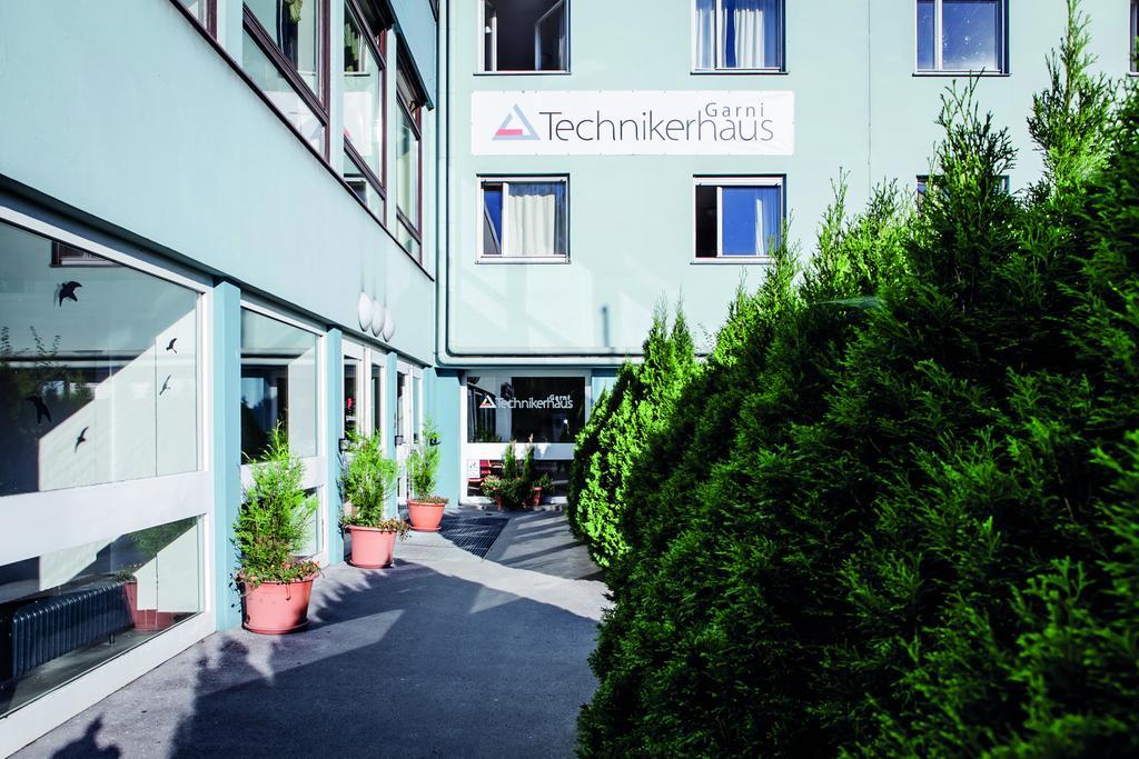 Bed & Breakfast Garni - Technikerhaus 2*