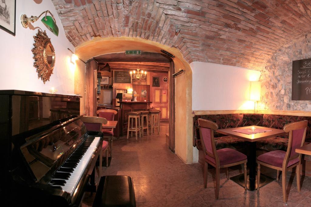 Hotel Mondschein Innsbruck