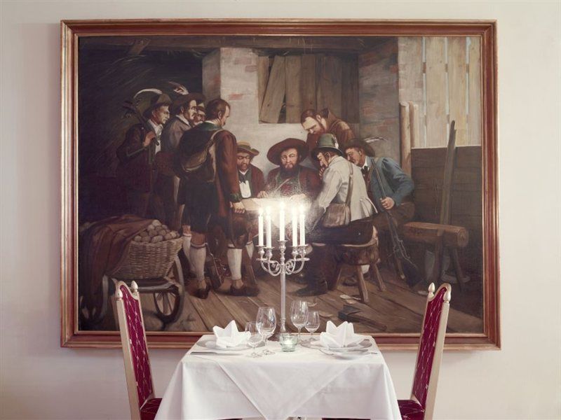 Schwarzer Adler 4*