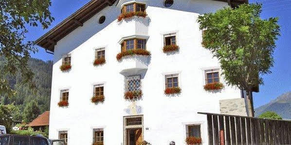 Schlossl Apartment *