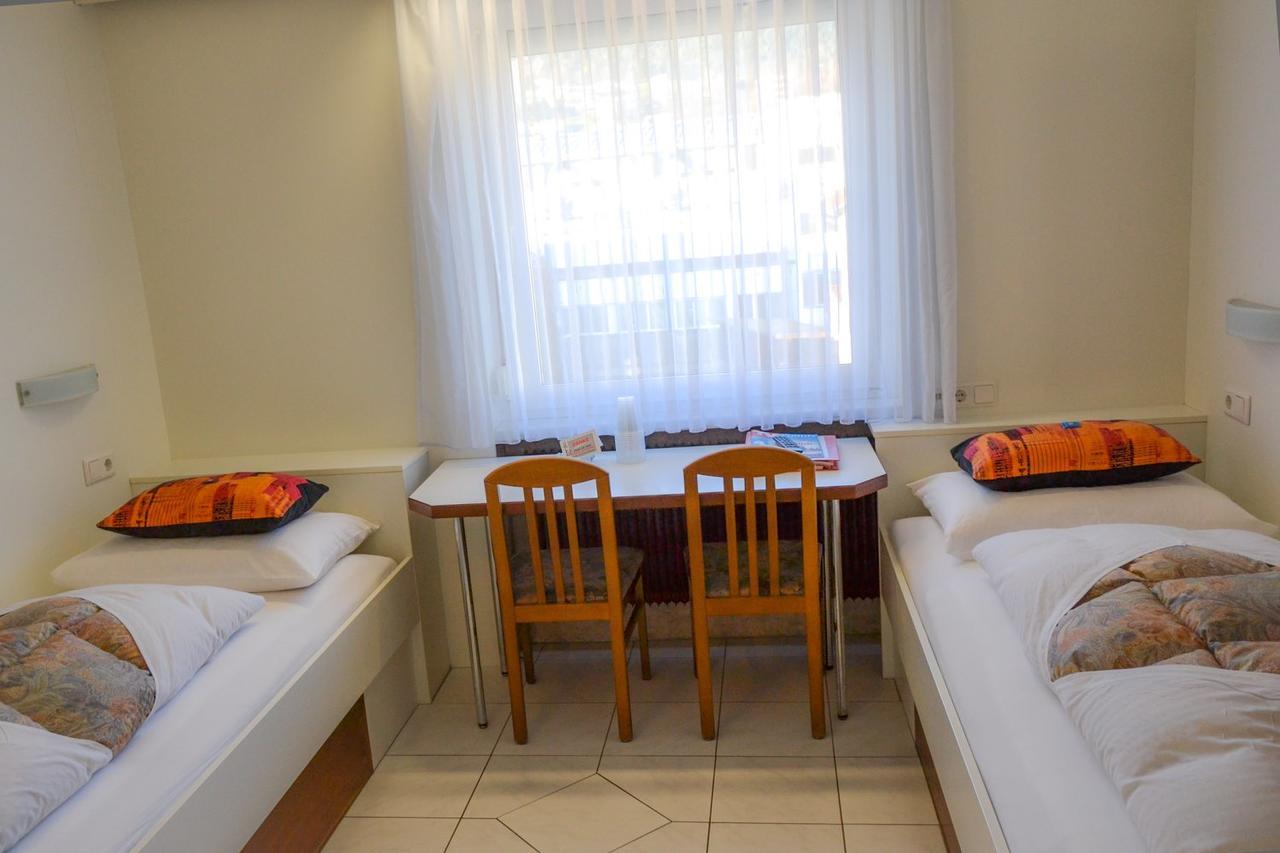 Hotel Helga 3*