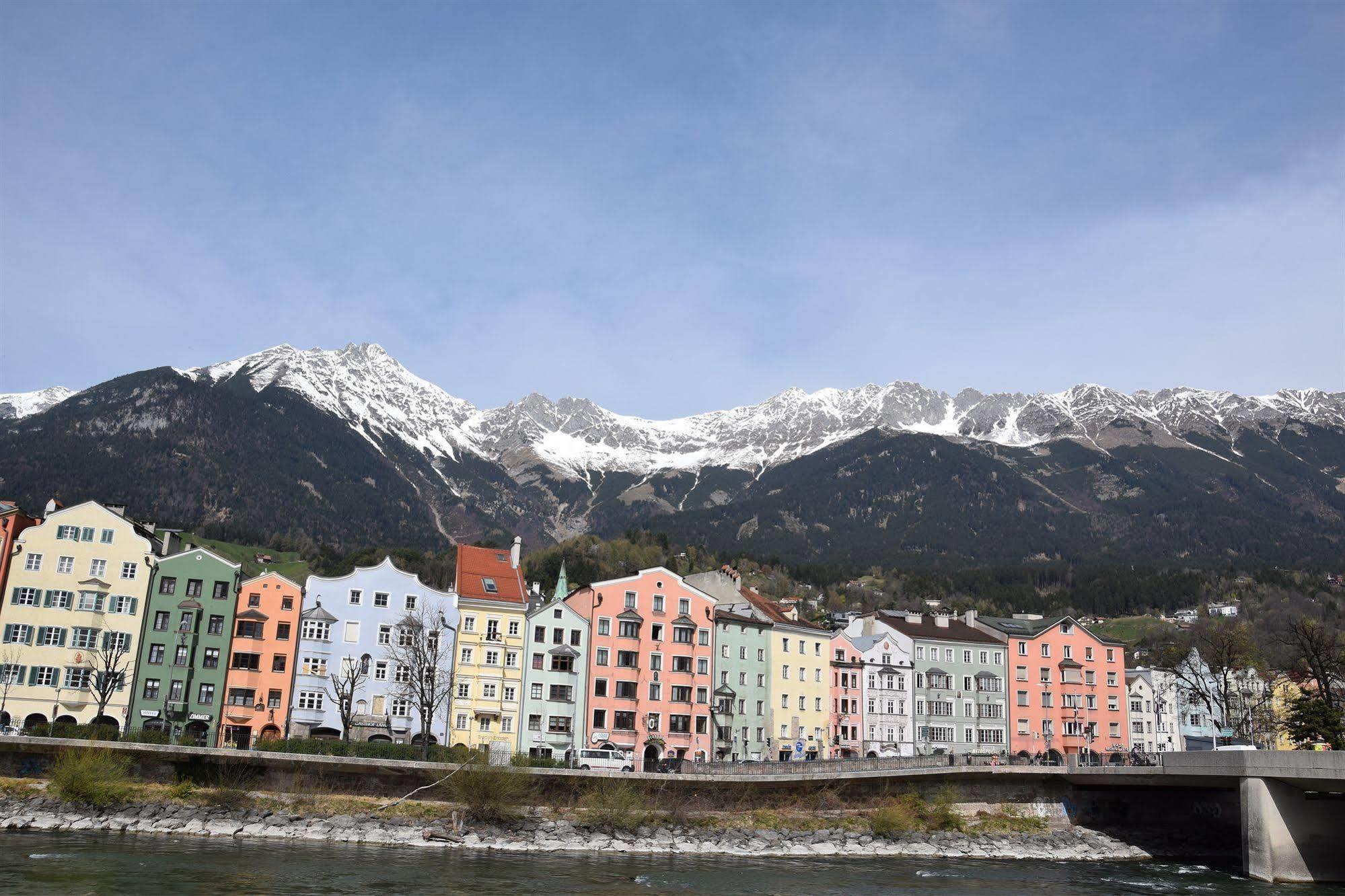 Apartment Riedz Innsbruck- Zentrales Apartmenthaus Mit Gruener Oase *