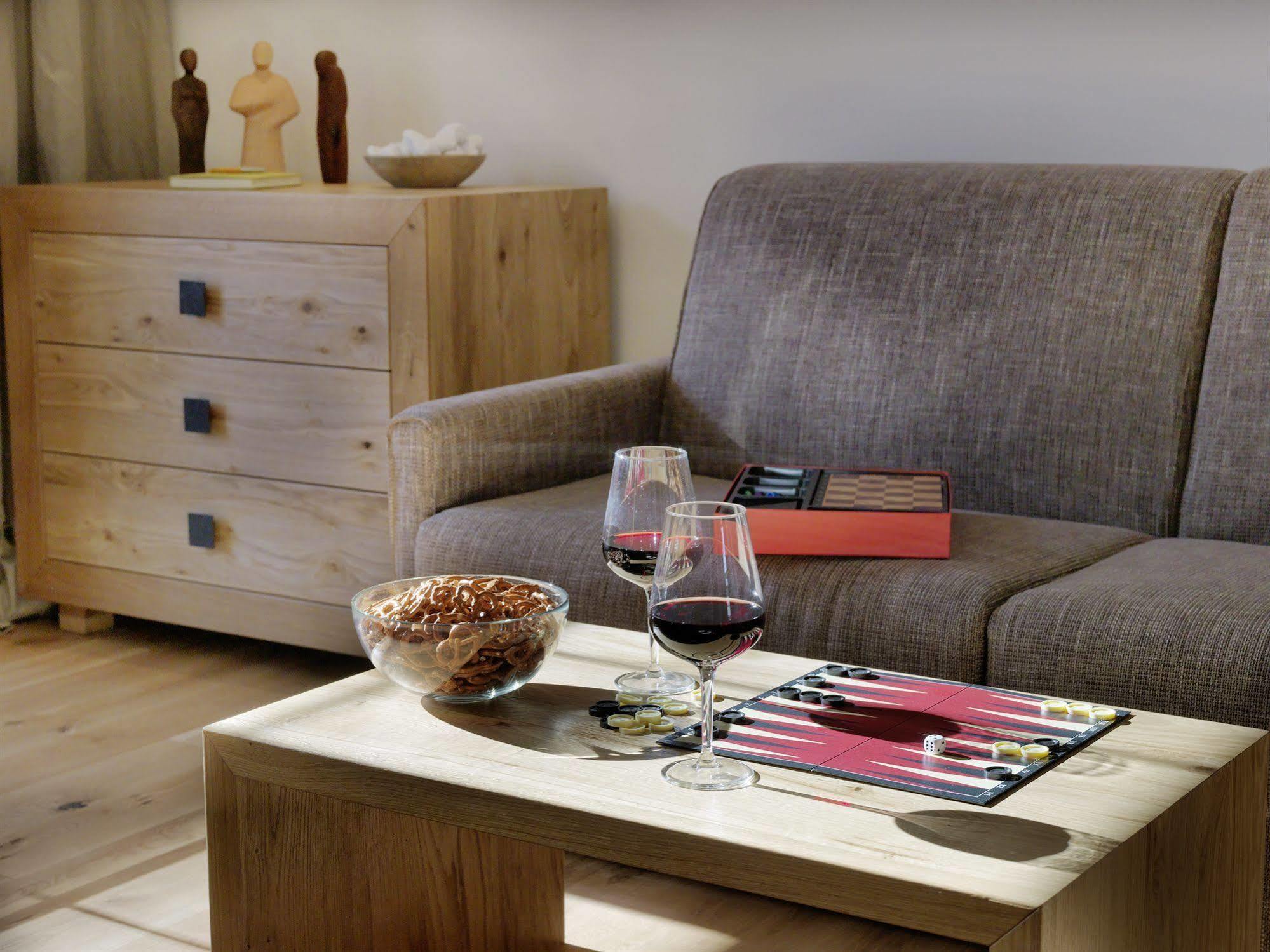 Riedz Innsbruck- Zentrales Apartmenthaus Mit Gruener Oase *