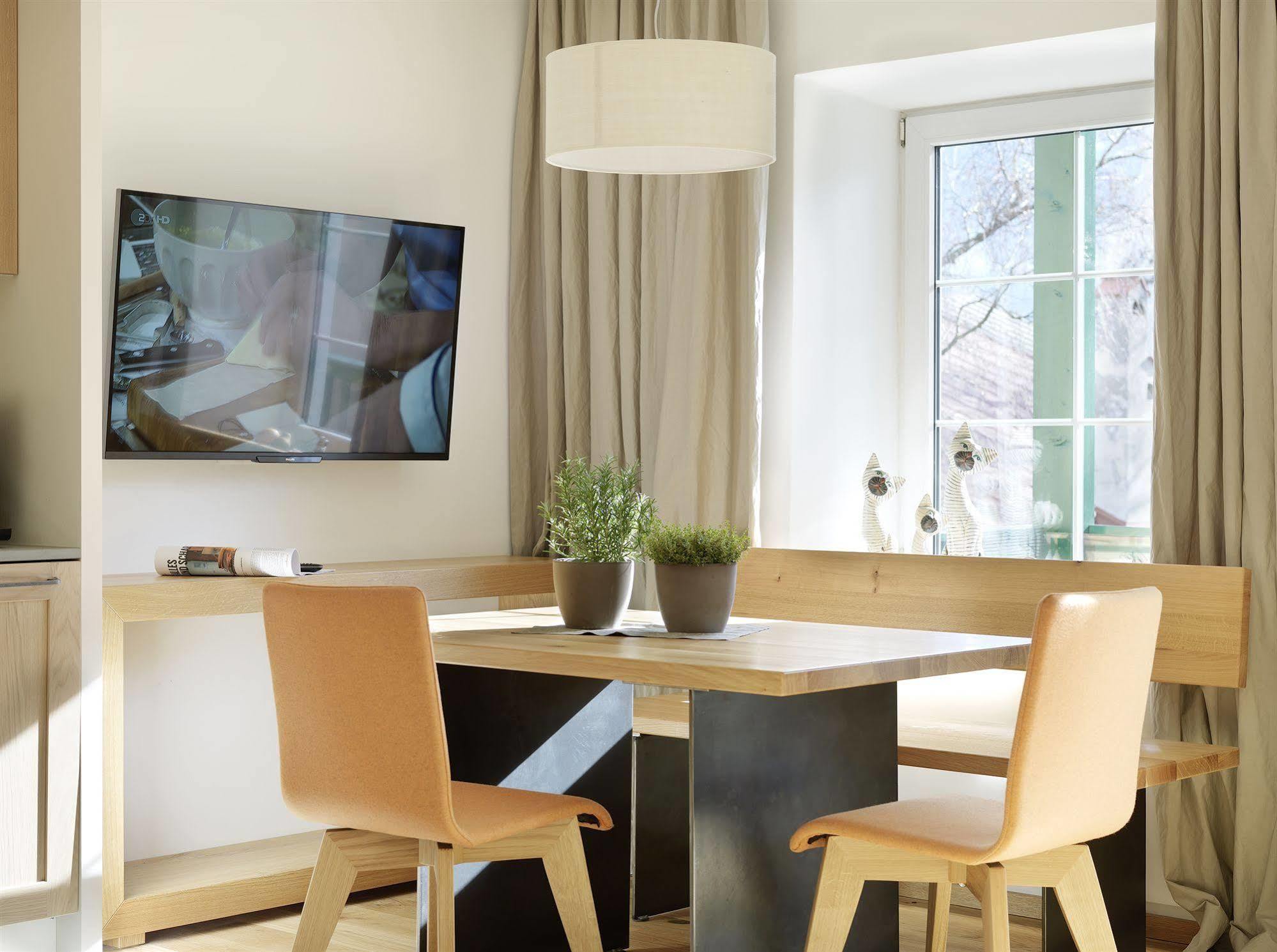 Apartment Riedz Innsbruck- Zentrales Apartmenthaus Mit Gruener Oase Innsbruck