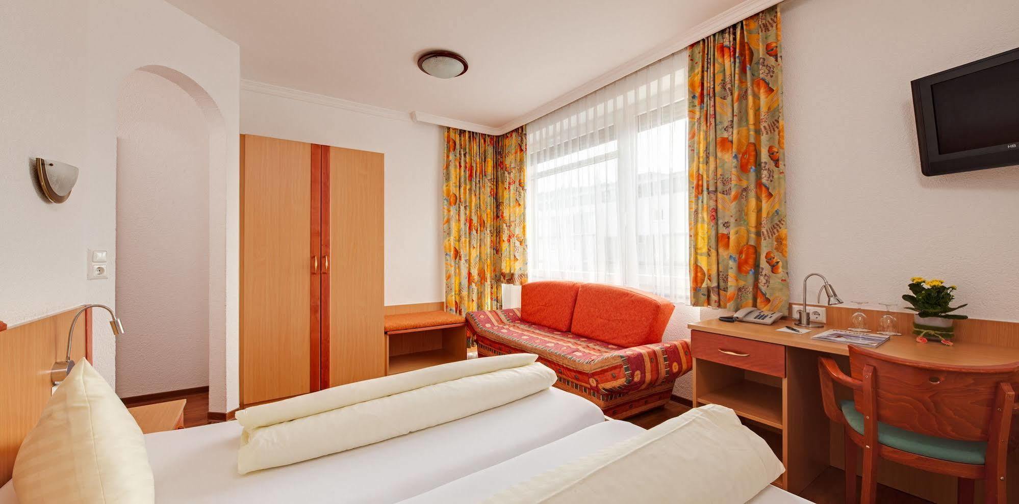 Hotel Zillertal 3*