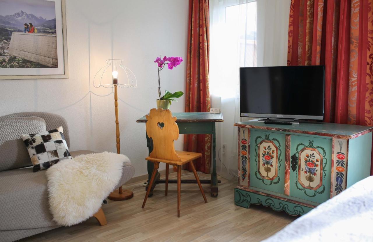 Hotel Sonnenhof - Bed & Breakfast & Appartements
