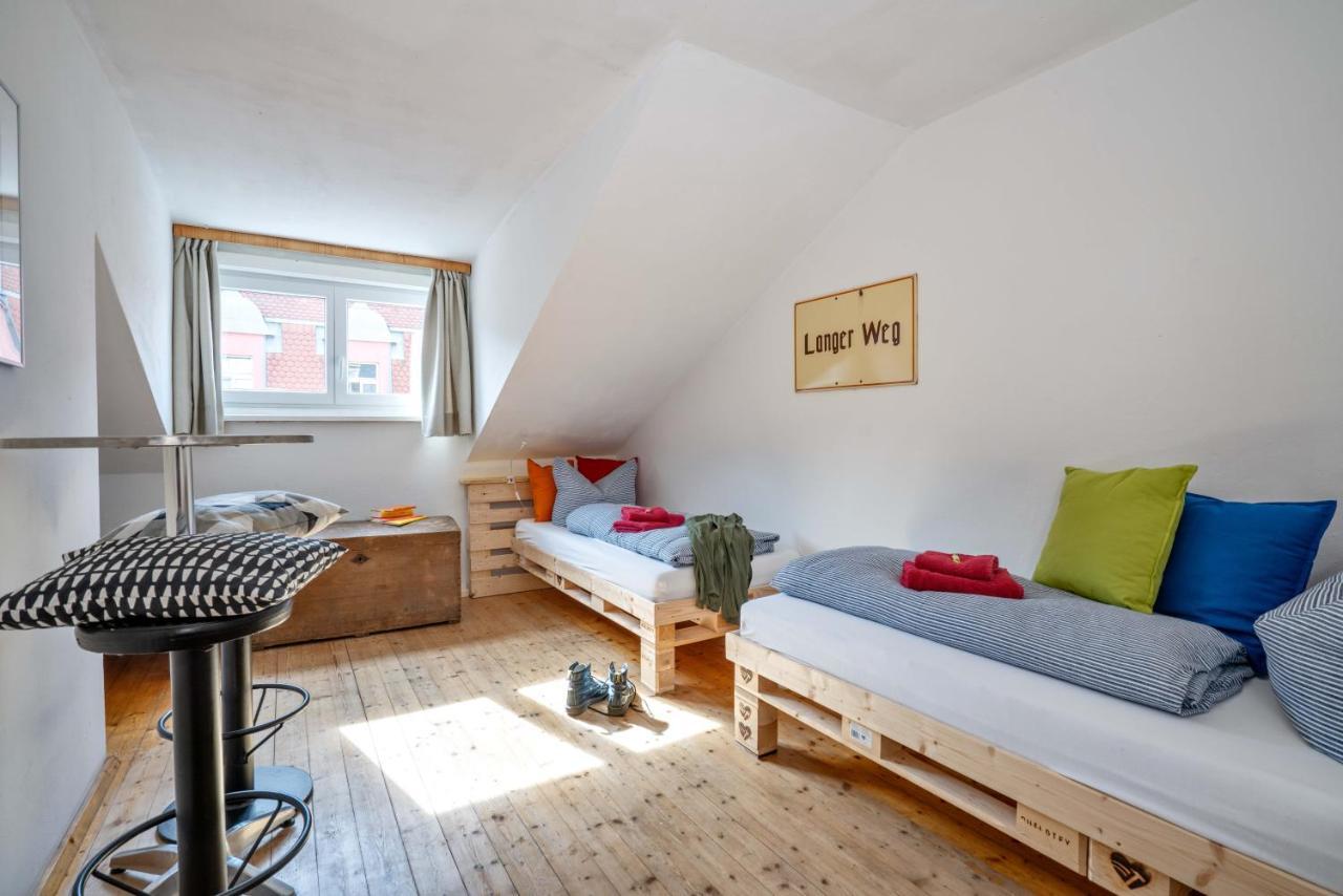 S14 - Rooms & Apartments