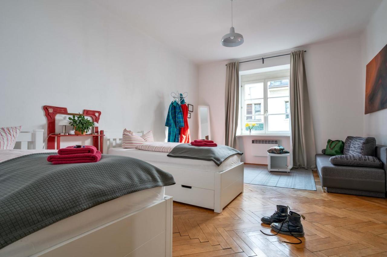 Apartment S14 - Rooms & Apartments