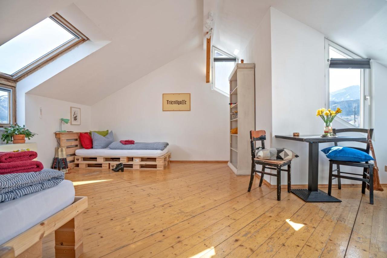 S14 - Rooms & Apartments Apartment *