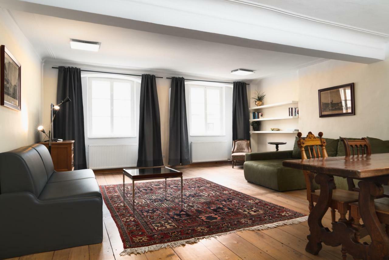 Apartment Golden Roof