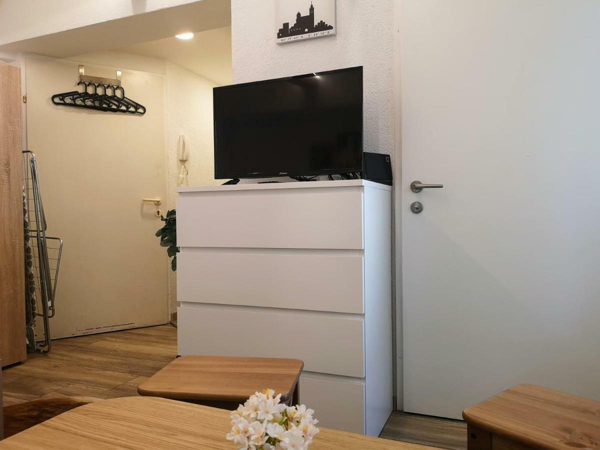 Deluxe Town Studio *
