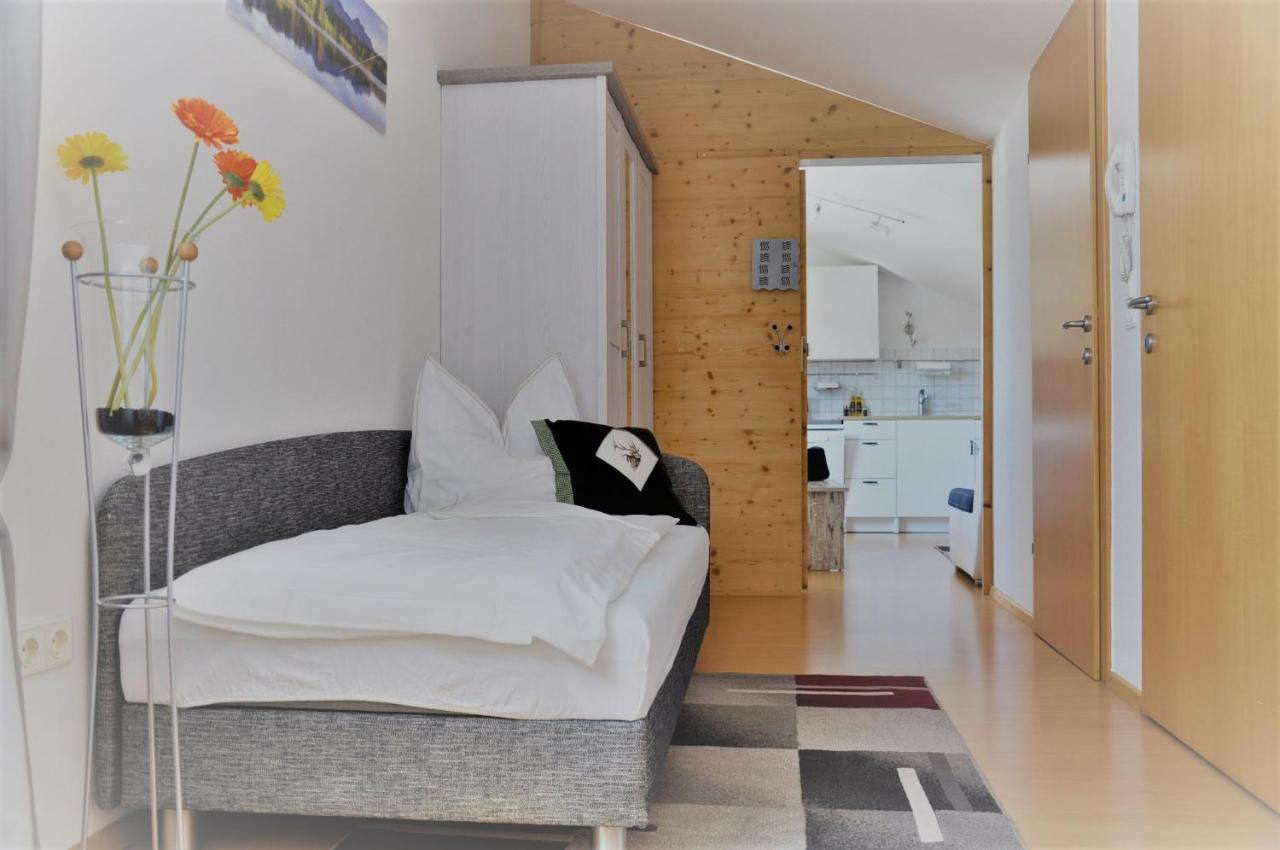 Margit Apartment *