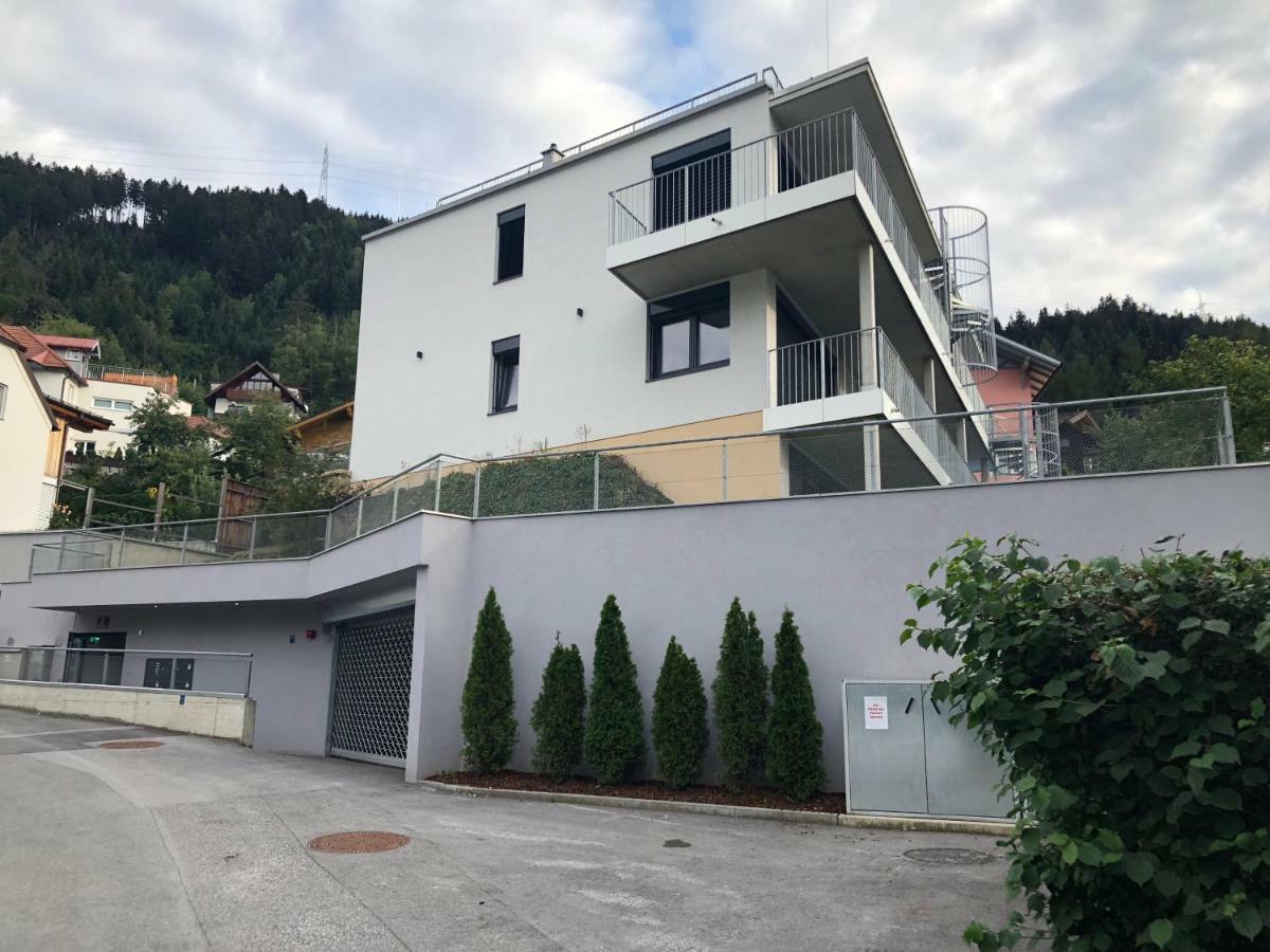 Exklusive Penthousewohnung Mit Tesla-wallbox In *