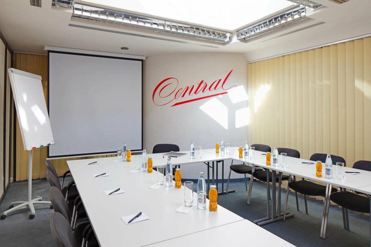 Hotel Central Hotel 4*