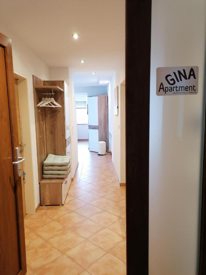 Gina * Innsbruck