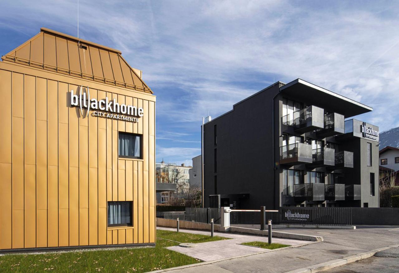 Blackhome East I Contactless Check-in 3*
