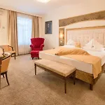 Hotel Goldener Adler, BW Signature Collection