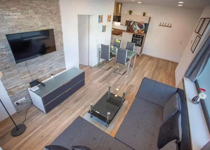 Innsbruck City Apartment + 1 Free Parking Spot