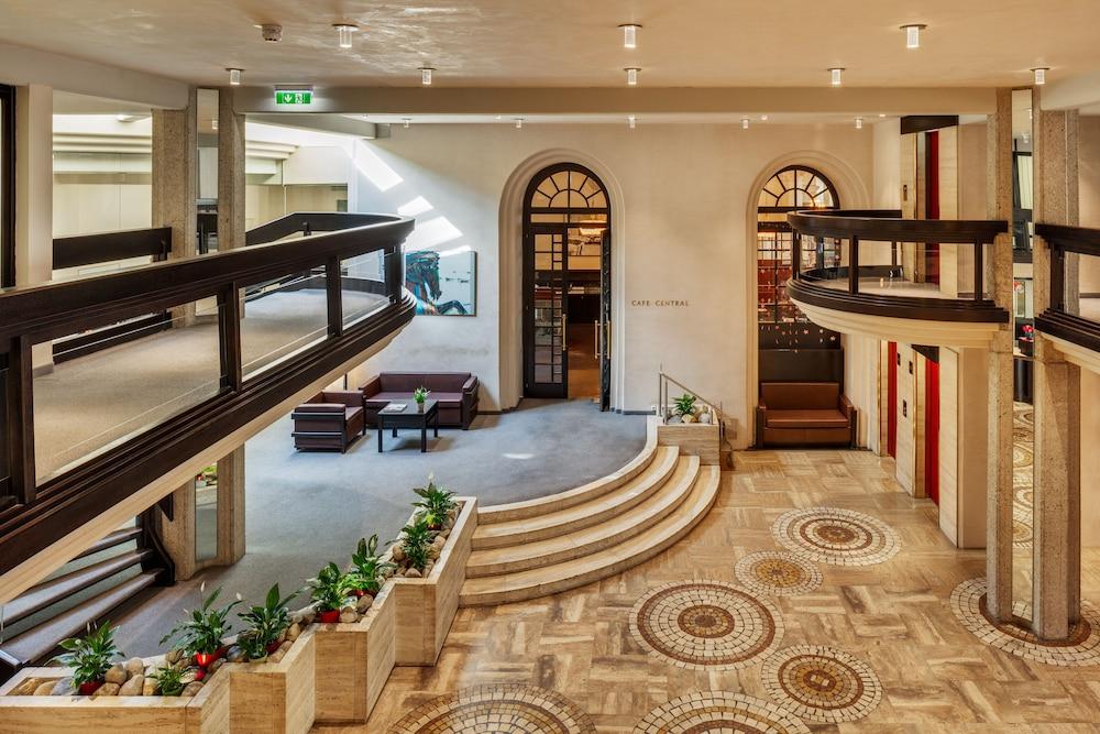 Hotel Central Hotel 4*