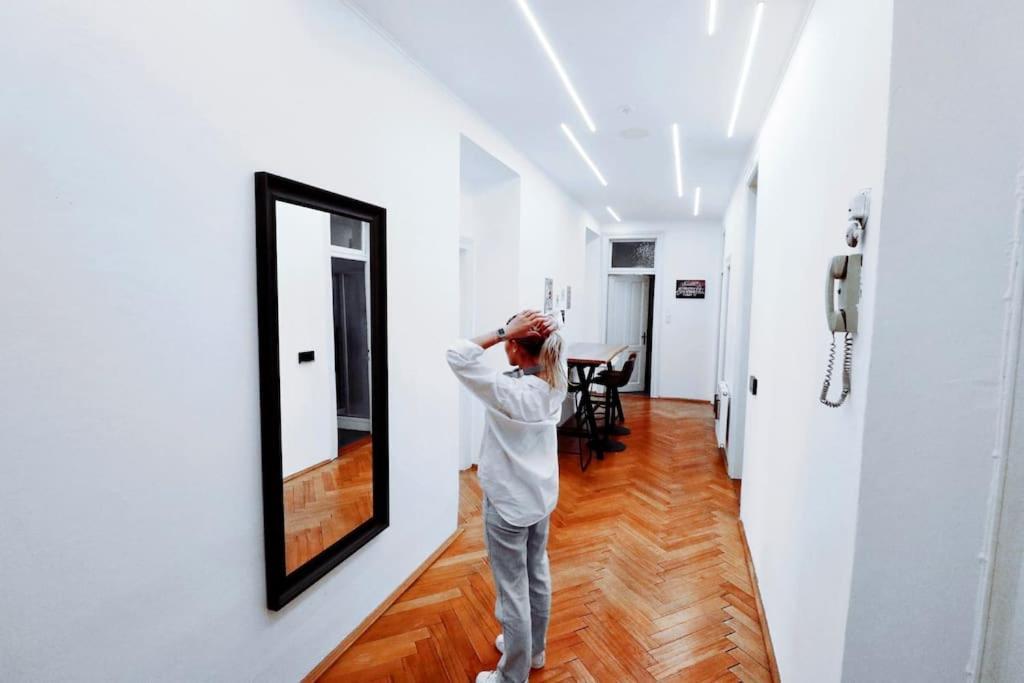 Apartment Grosses, Helles Vintage Mit Parkplatz