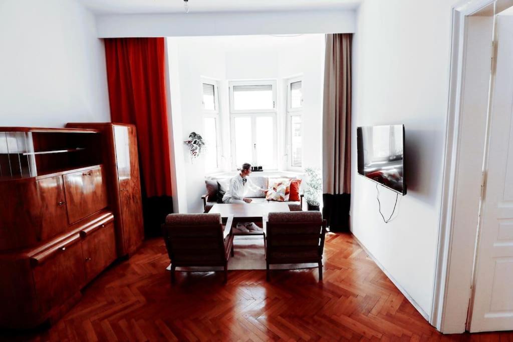 Apartment Grosses, Helles Vintage Mit Parkplatz Innsbruck
