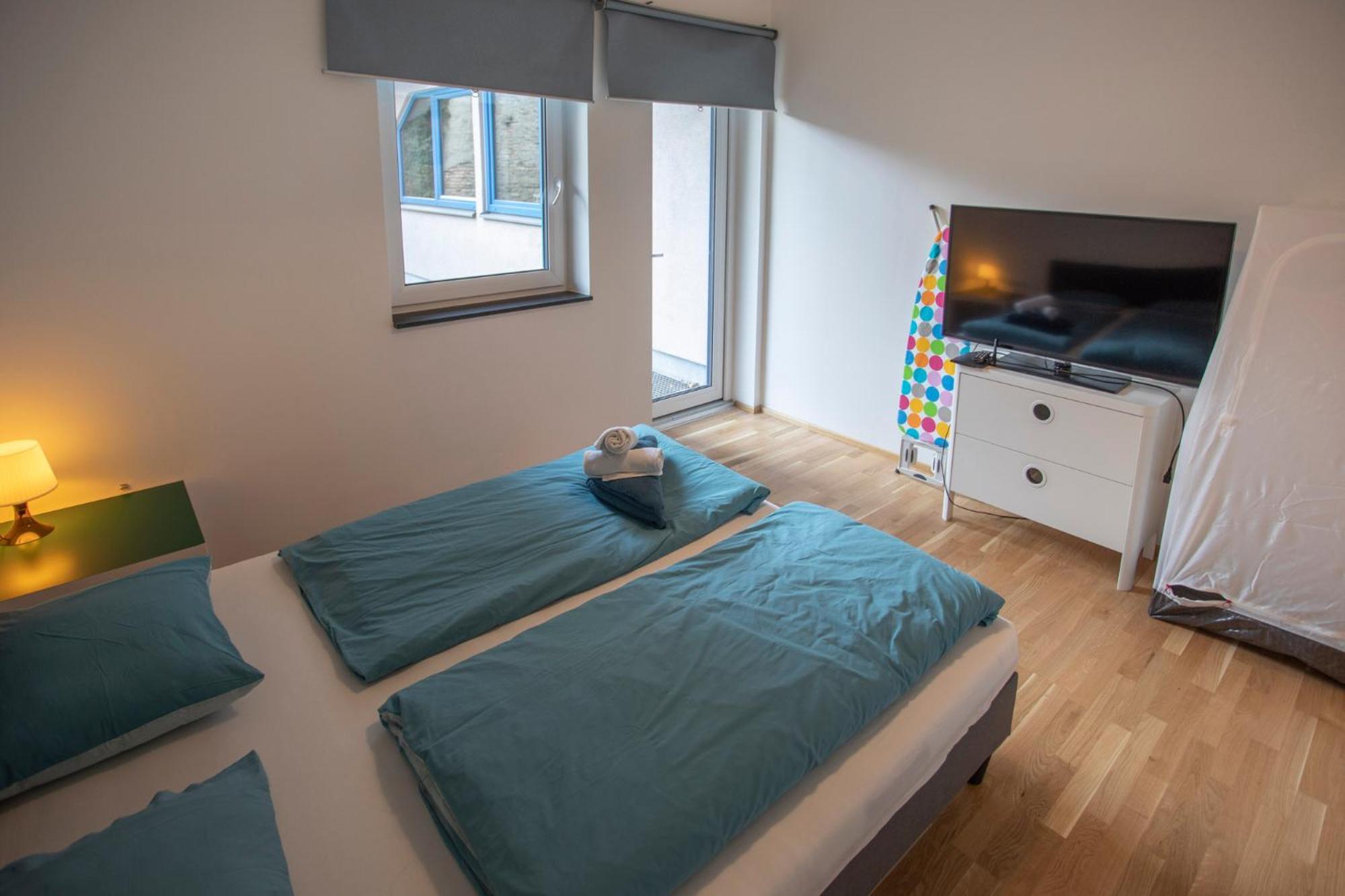 Urban I No Stairs I 24h Contactless Check-in Apartment Innsbruck