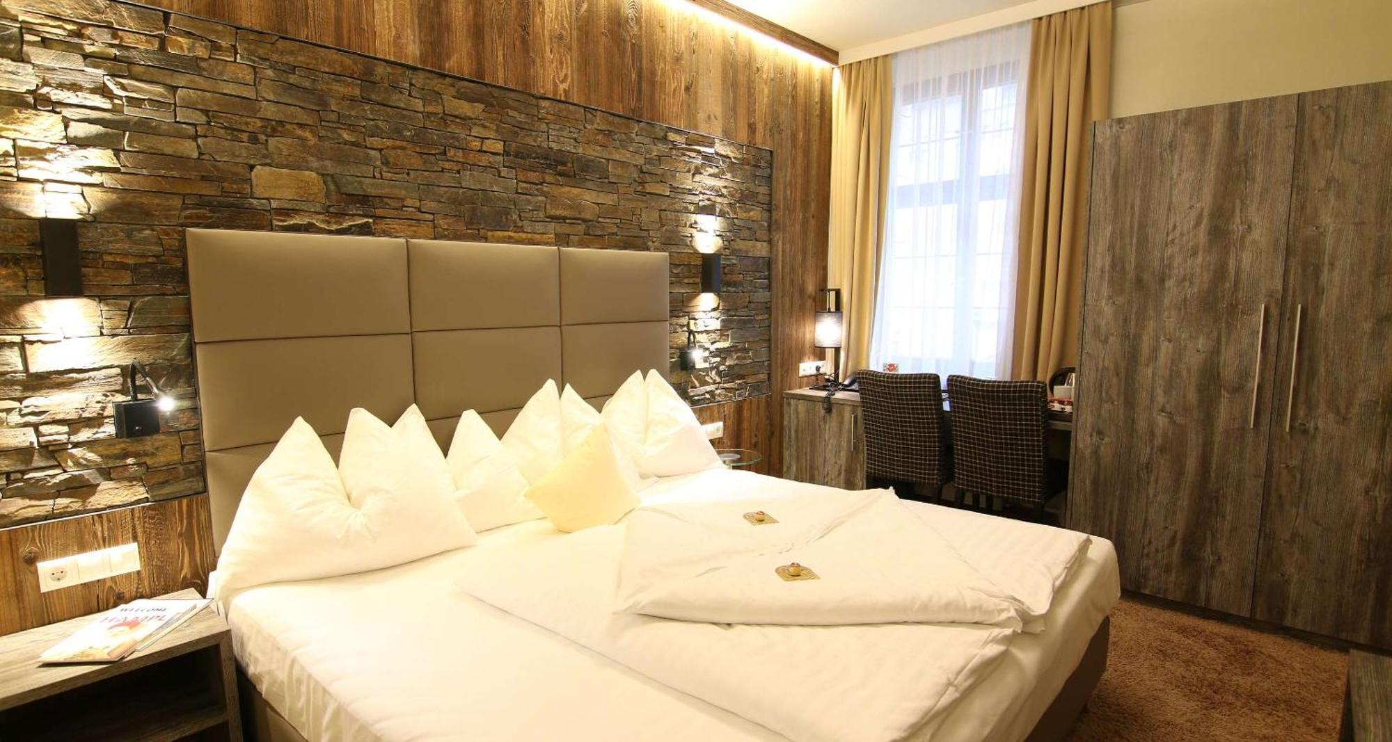 Hotel Goldener Adler, Bw Signature Collection 4*