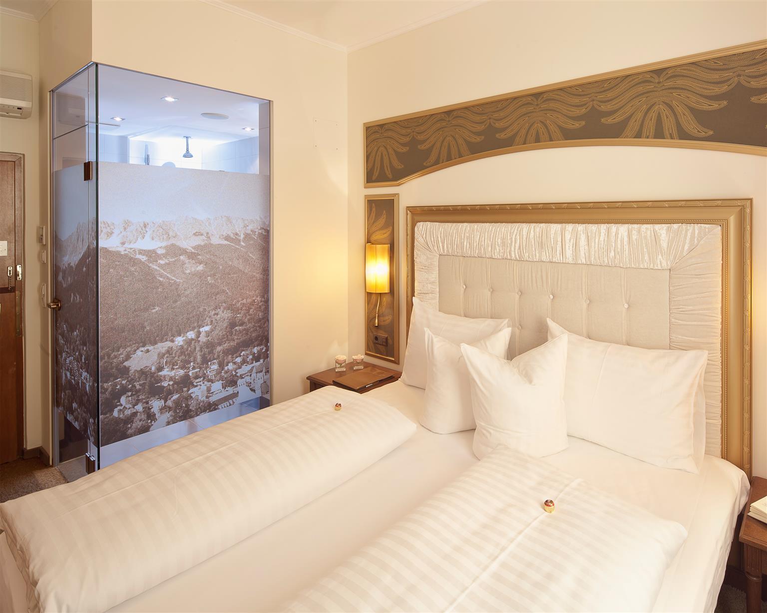 Goldener Adler, Bw Signature Collection 4*