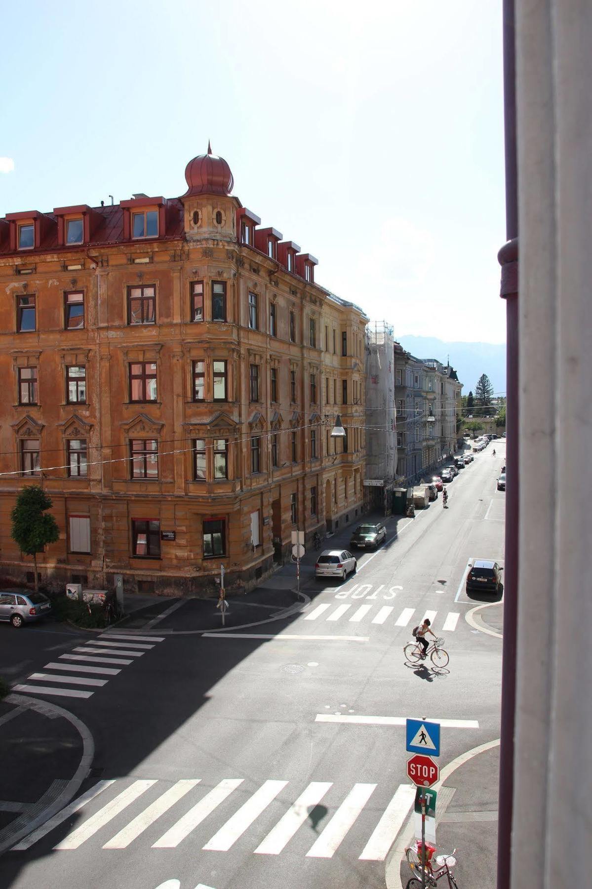 Hotel S14 & *