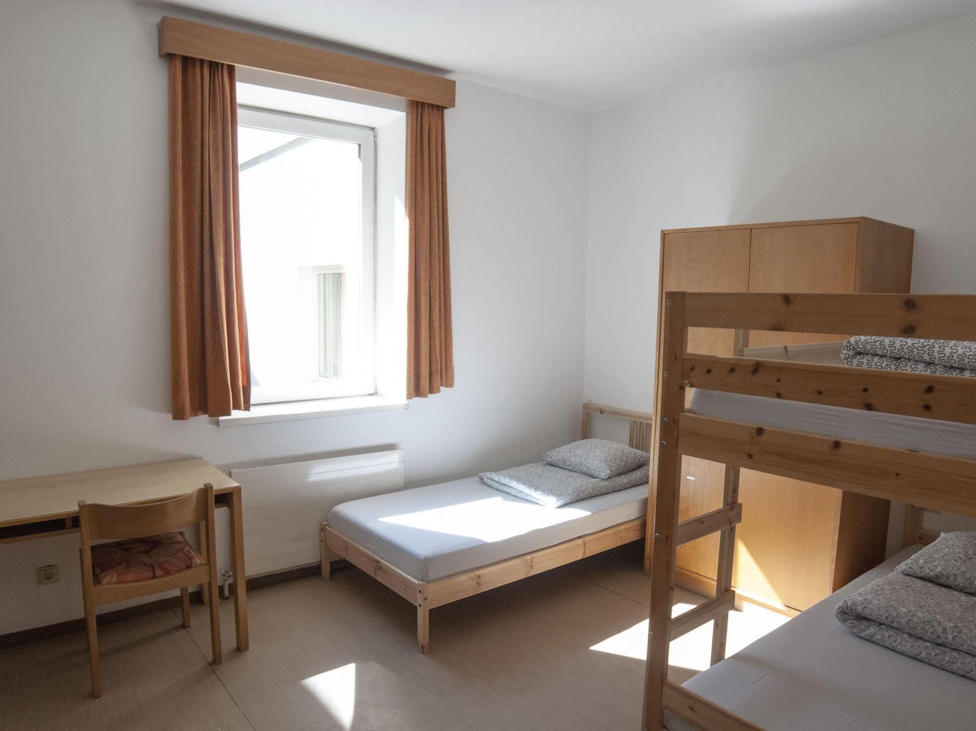 Hostel Marmota *